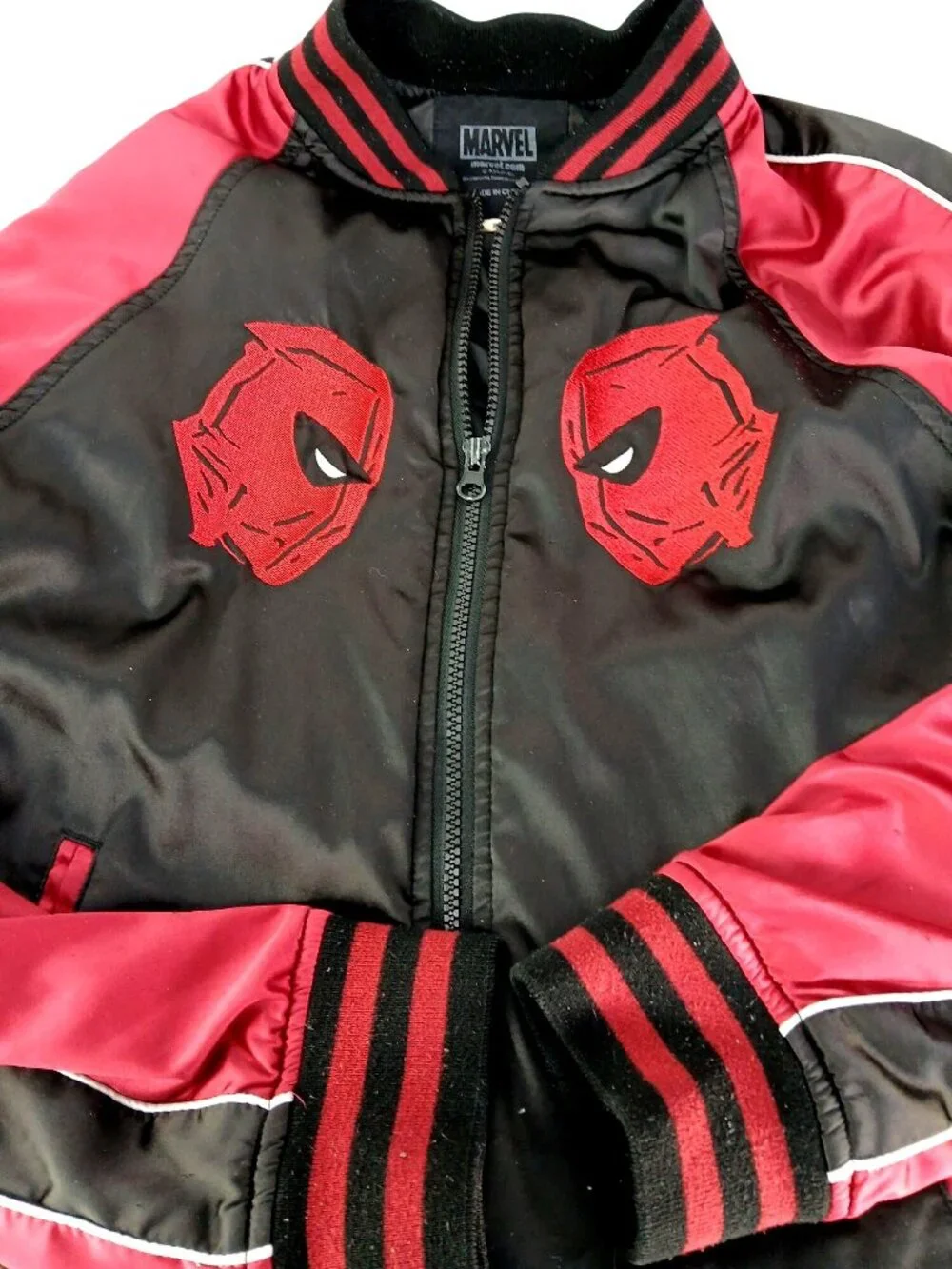 Marvel Deadpool Black & Red Bomber Jacket With Embroidered Graphics Medium Size